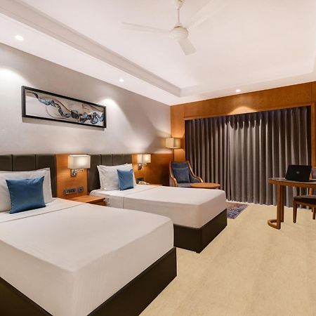 เลมอน ทรี พรีเมียร์ Hotel ทวารกา ภายนอก รูปภาพ