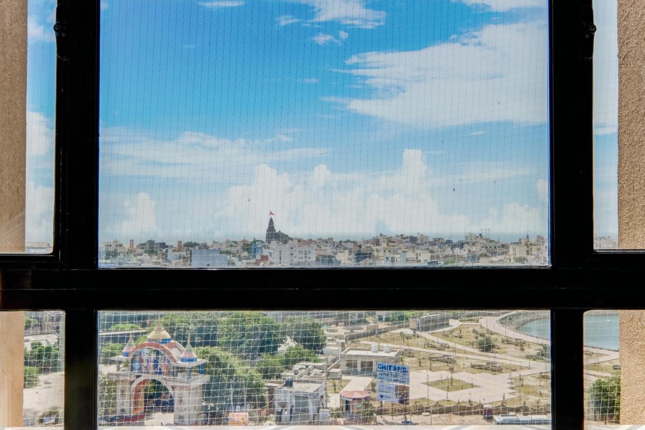 เลมอน ทรี พรีเมียร์ Hotel ทวารกา ภายนอก รูปภาพ