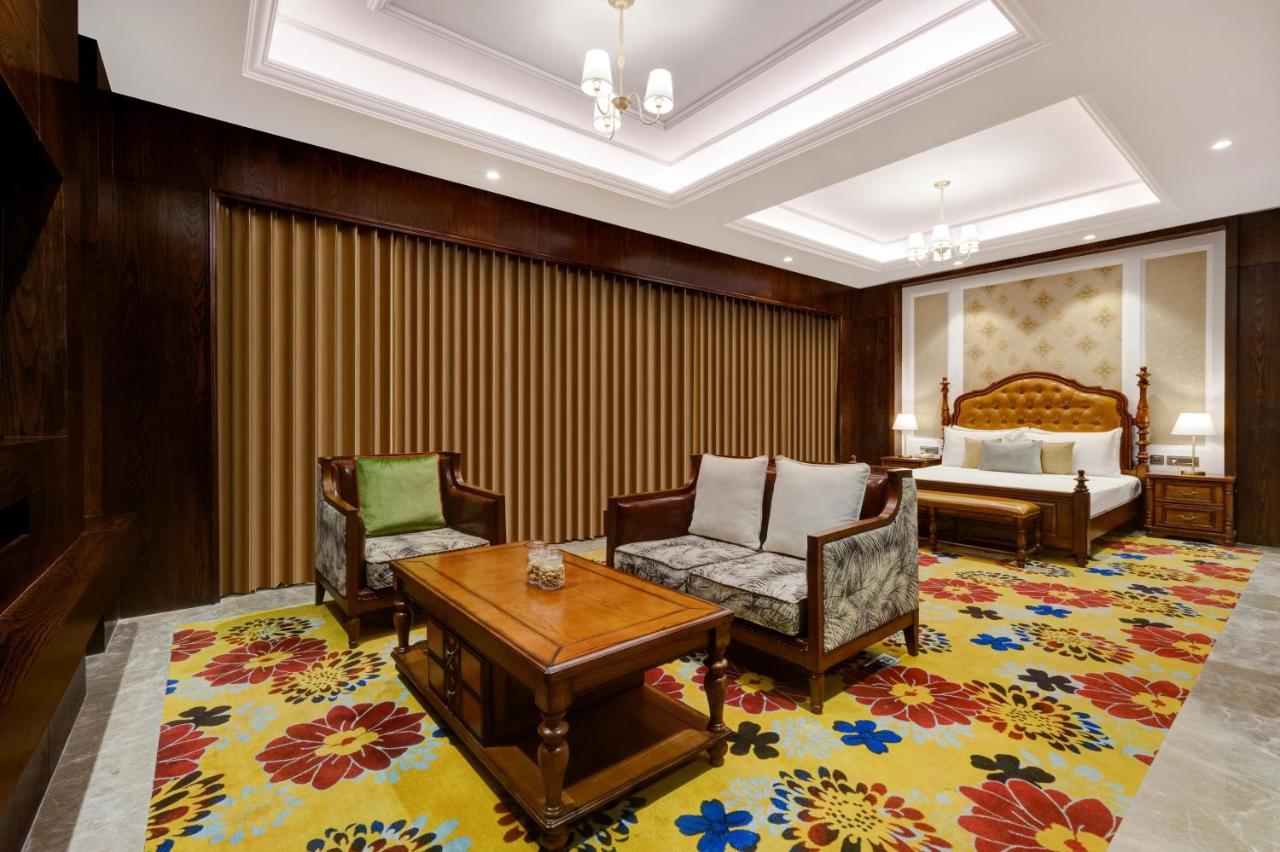 เลมอน ทรี พรีเมียร์ Hotel ทวารกา ภายนอก รูปภาพ