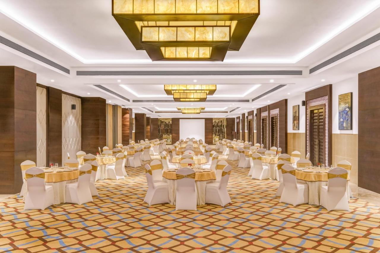 เลมอน ทรี พรีเมียร์ Hotel ทวารกา ภายนอก รูปภาพ