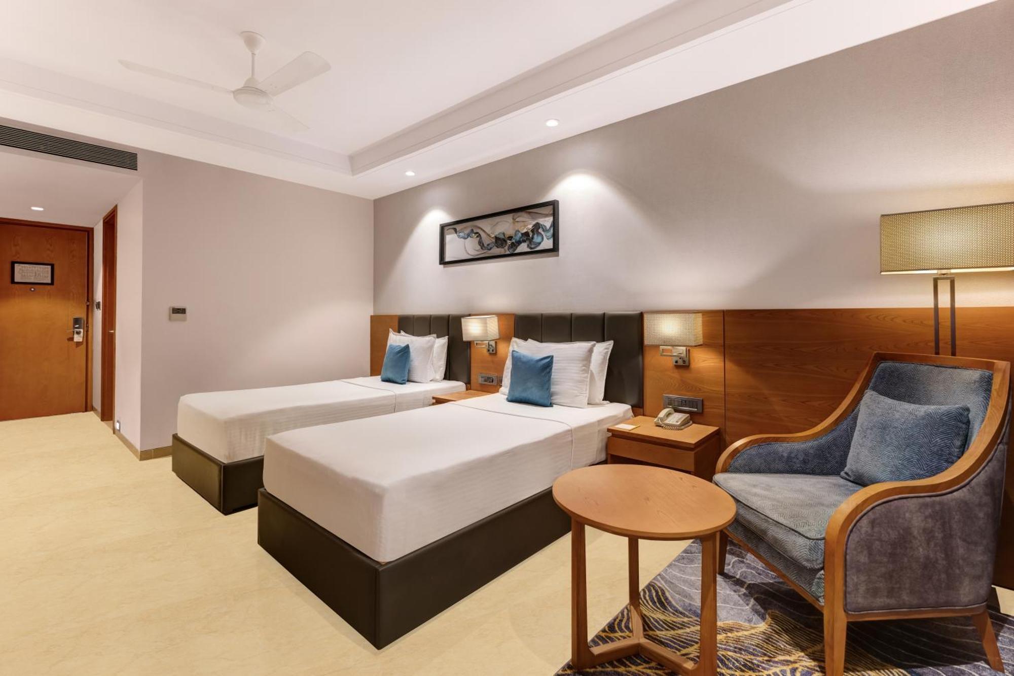 เลมอน ทรี พรีเมียร์ Hotel ทวารกา ภายนอก รูปภาพ